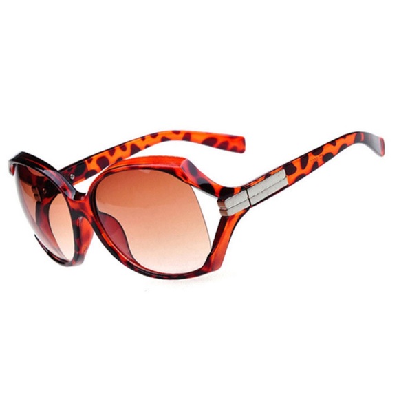 Big Frame Leopard Print Sunglasses - Picture 1 of 4